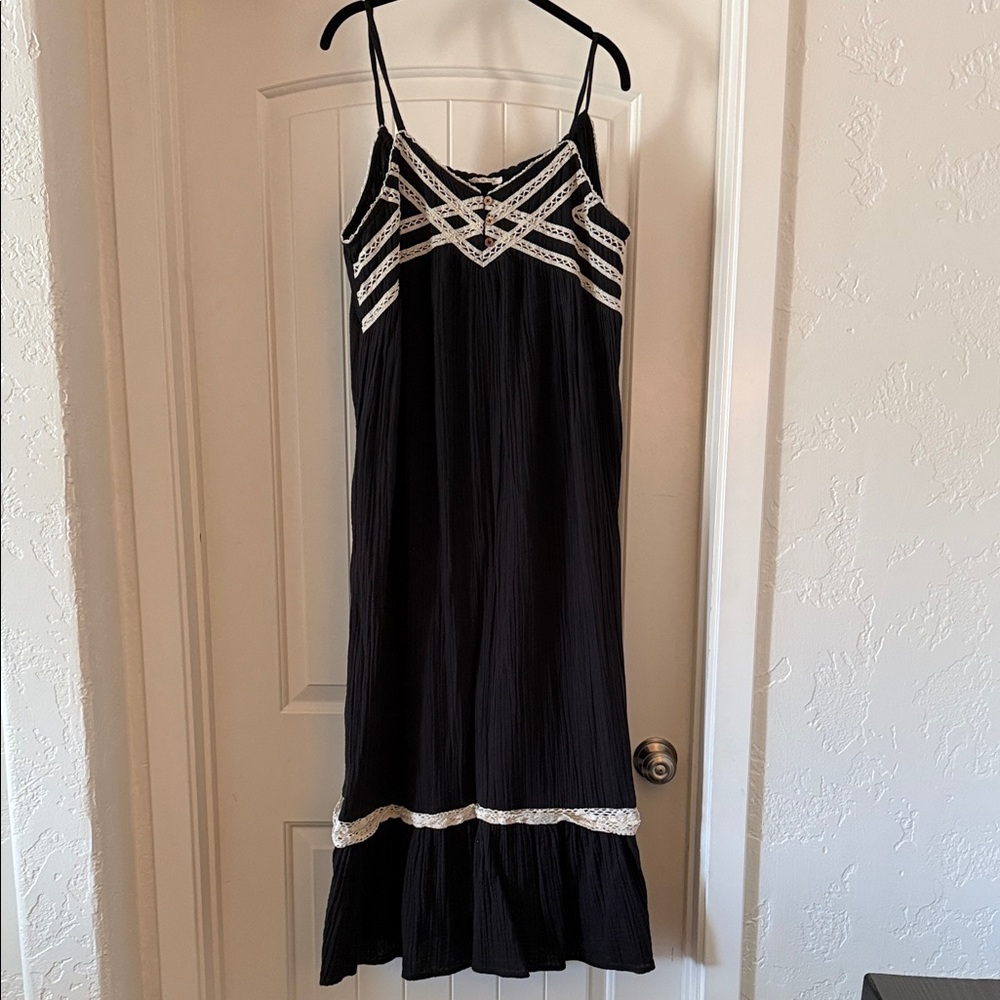 Black lovestitch dress with cream crochet details